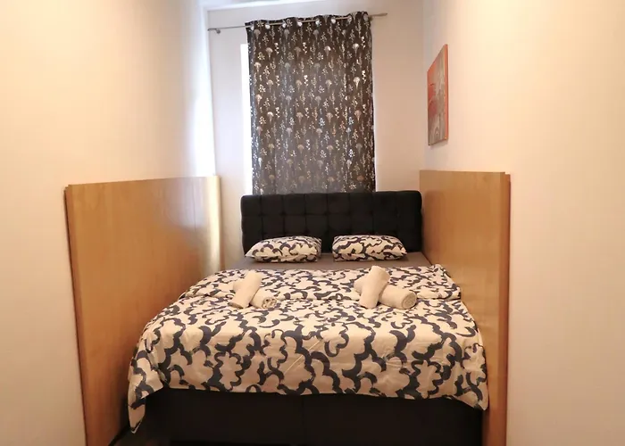 Grey Palazzo 1050 3*