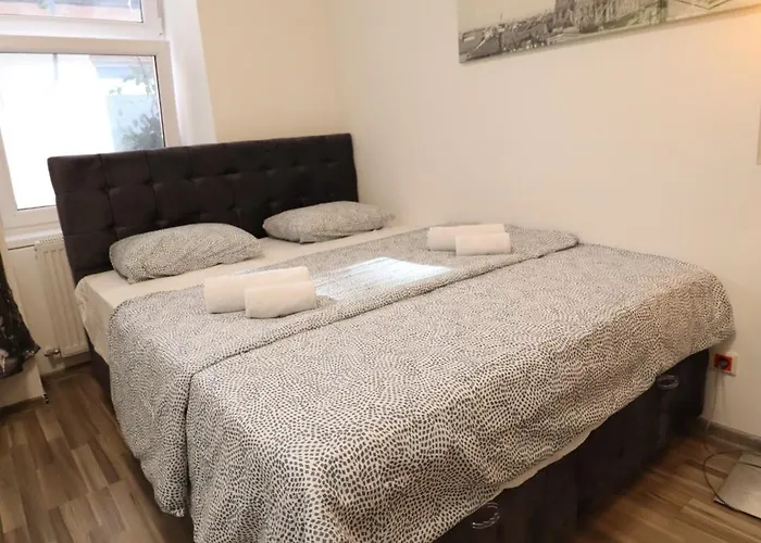 Grey Palazzo 1050 3*
